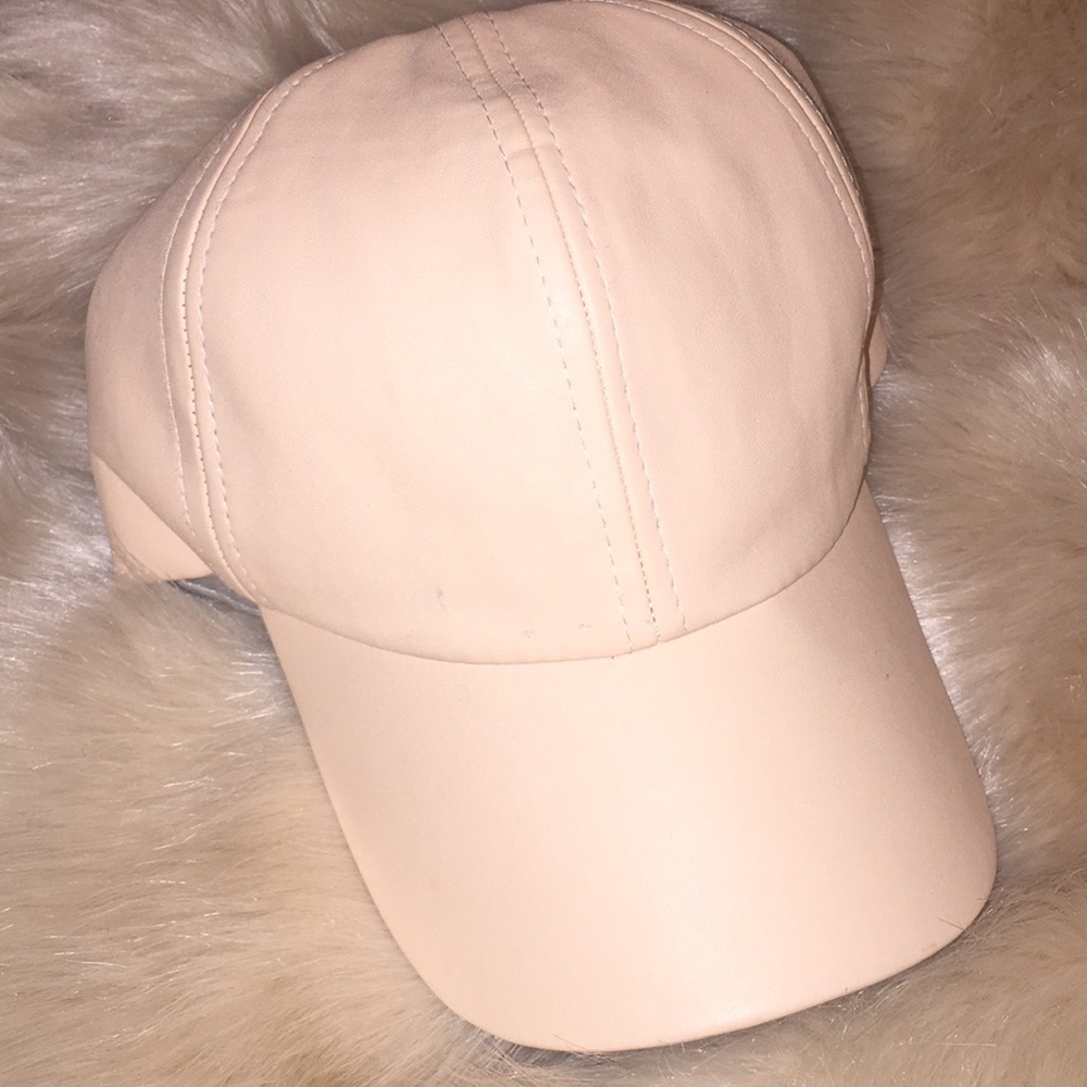 ❣️Blush Colored Cap❣️